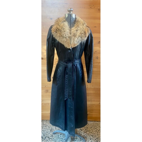 *SOLD* Vintage leather coat/trench - Picture 1 of 12